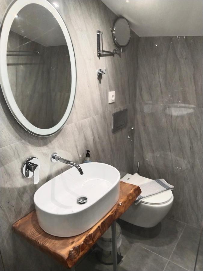 Hotel Almira アギア・トリアダ エクステリア 写真