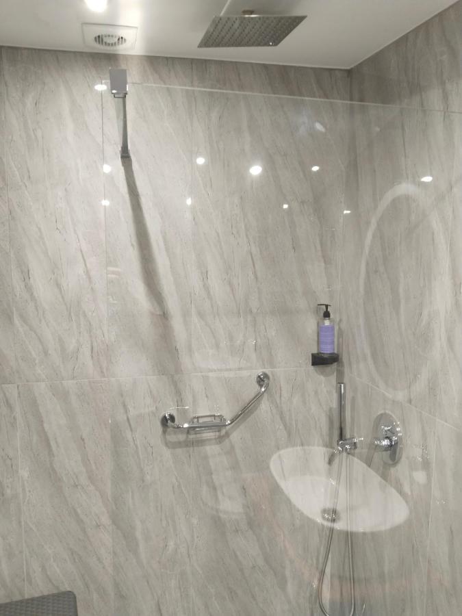 Hotel Almira アギア・トリアダ エクステリア 写真